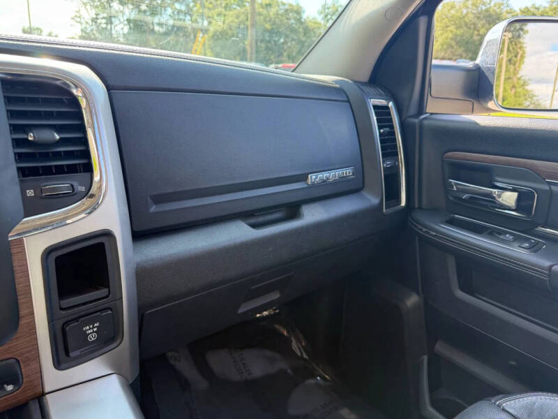 2017 RAM 1500 Laramie