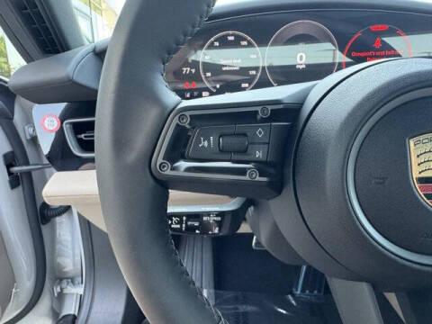 2025 Porsche Taycan 4