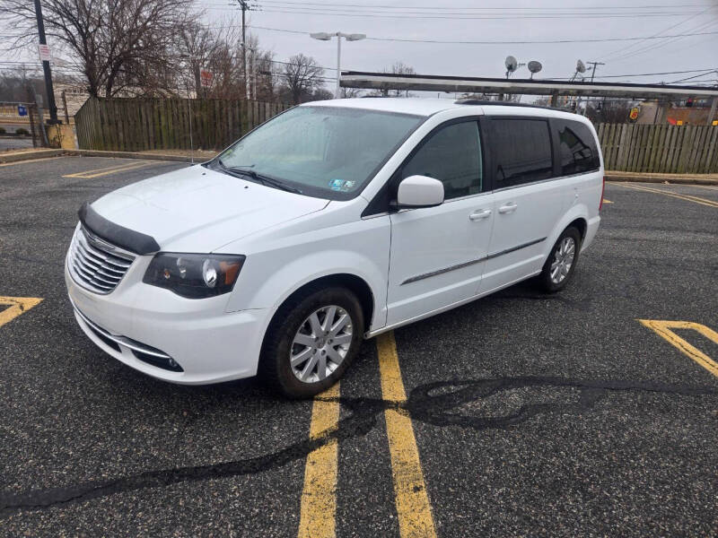 2016 Chrysler Town and Country Touring