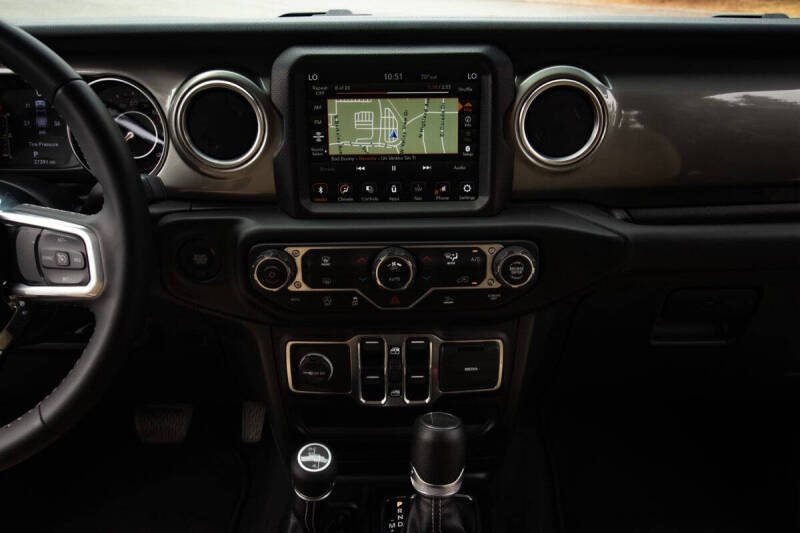 2023 Jeep Gladiator Overland