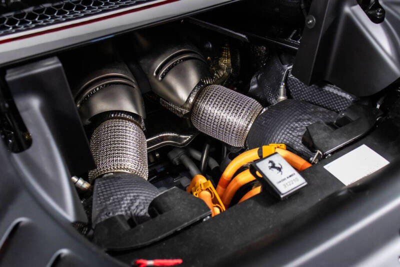 2024 Ferrari 296 GTS
