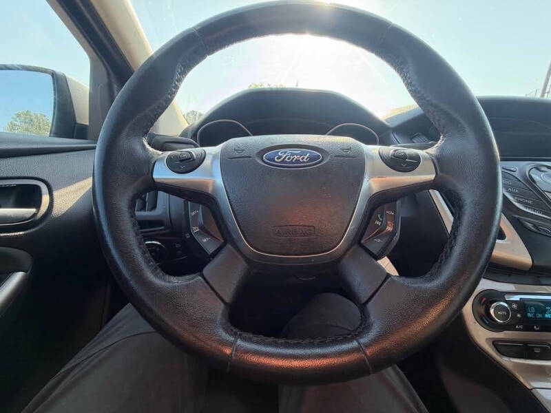 2012 Ford Focus SEL