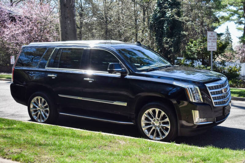 2019 Cadillac Escalade Luxury
