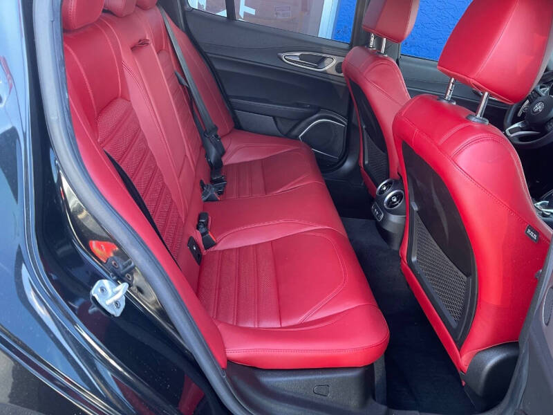 2022 Alfa Romeo Giulia Veloce