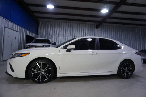 2020 Toyota Camry for sale at SOUTHWEST AUTO CENTER INC in Houston TX