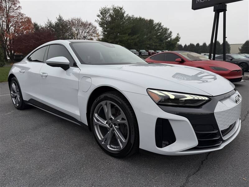 2023 Audi e-tron GT quattro Premium Plus