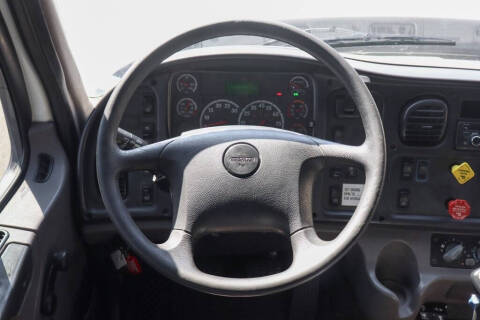 2016 Freightliner 114 SD