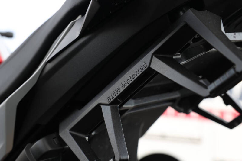 2021 BMW F 900 R