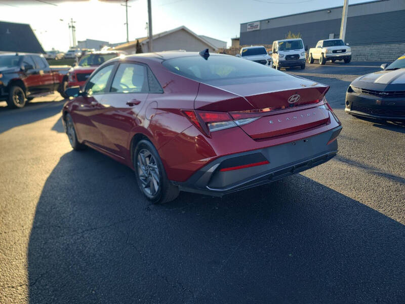 2024 Hyundai Elantra SEL