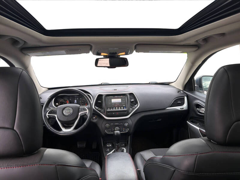 2018 Jeep Cherokee Trailhawk