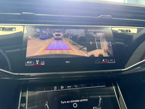 2023 Audi Q7 quattro Premium 55 TFSI