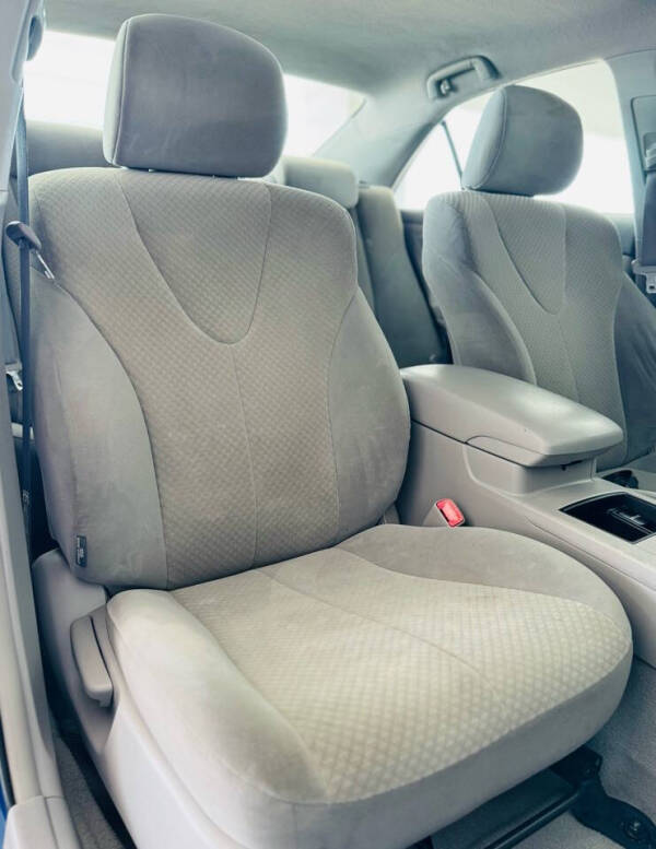 2009 Toyota Camry LE