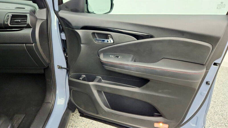 2022 Honda Ridgeline Black Edition