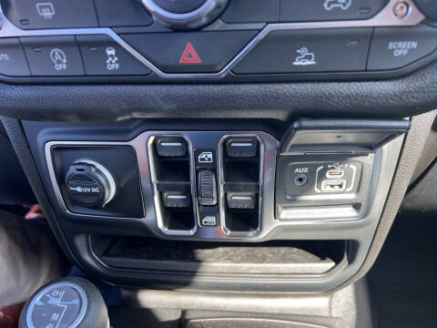 2025 Jeep Gladiator Sport