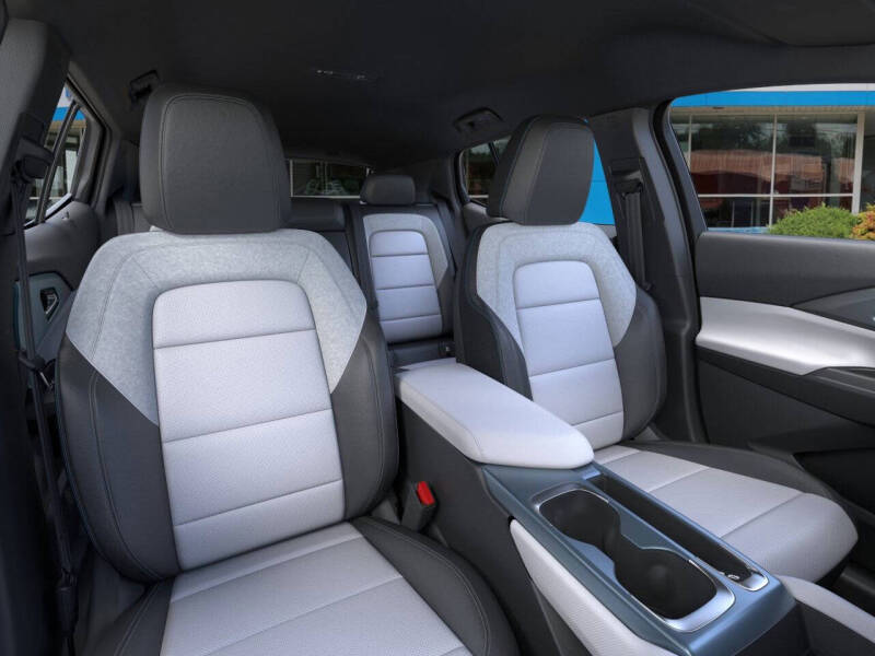 2026 Chevrolet Equinox EV LT 2