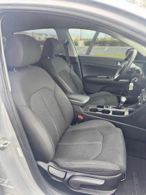 2019 Kia Optima LX