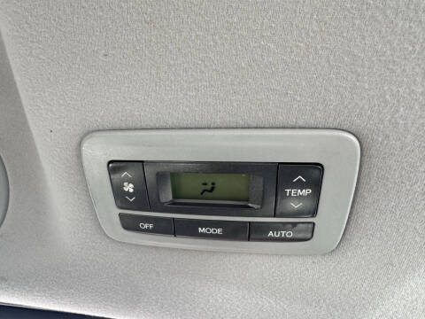2013 Toyota Sienna XLE 8-Passenger
