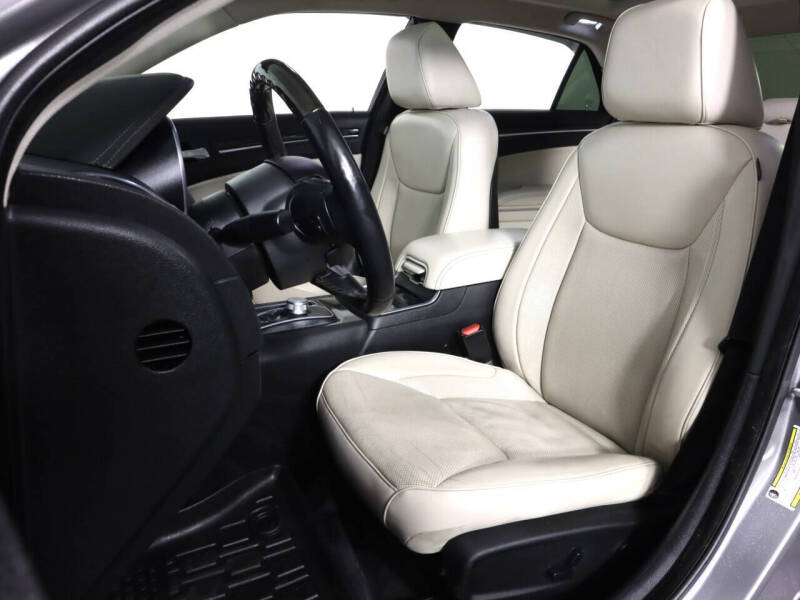 2018 Chrysler 300 Limited