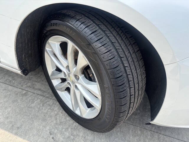 2017 Chevrolet Malibu LT