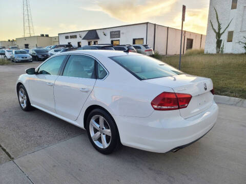 2012 Volkswagen Passat SE