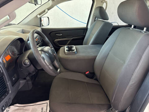 2015 Nissan Titan S