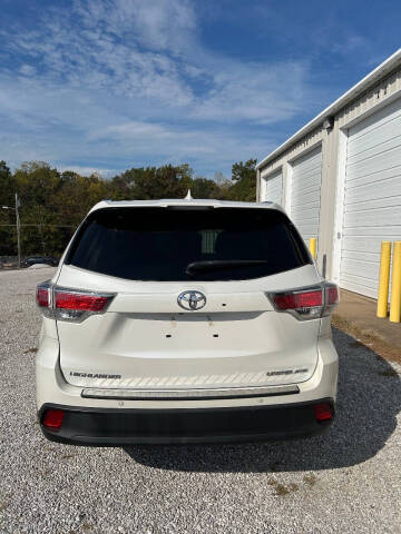 2016 Toyota Highlander Limited Platinum