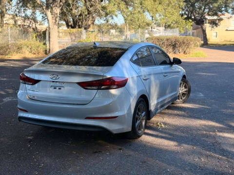 2018 Hyundai Elantra