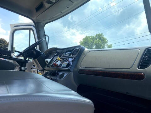 2015 Freightliner M2 112