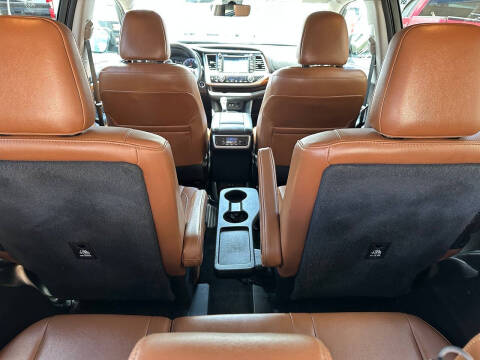 2017 Toyota Highlander Limited