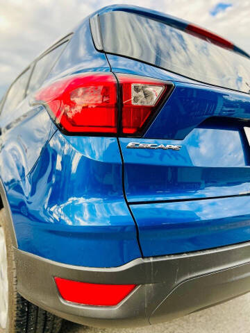 2019 Ford Escape S