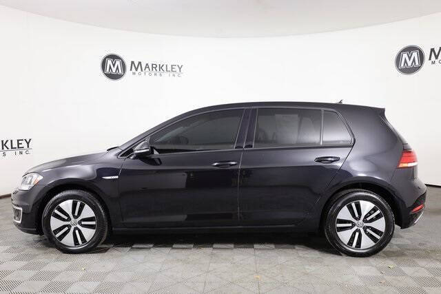 2017 Volkswagen e-Golf SE