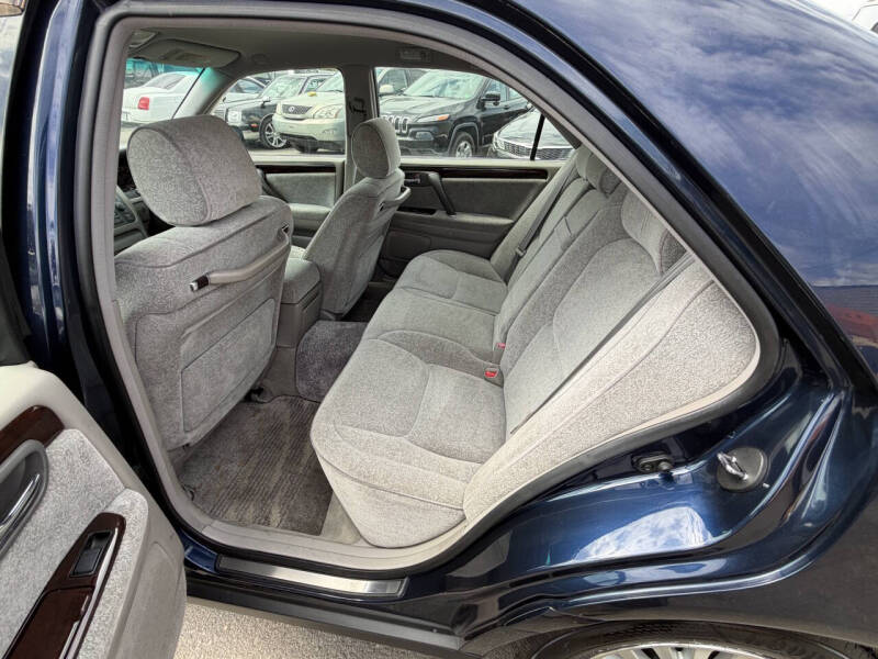 2001 Toyota Crown