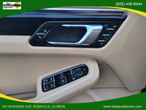 2015 Porsche Macan S