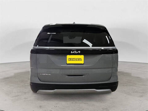 2024 Kia Carnival EX
