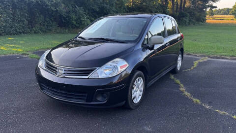2011 Nissan Versa 1.8 S