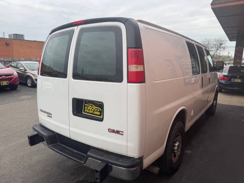 2015 GMC Savana 2500