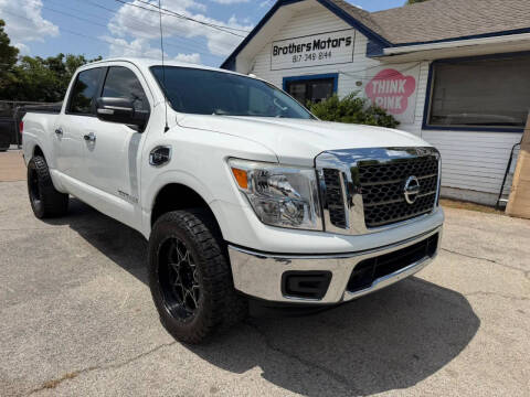 2017 Nissan Titan