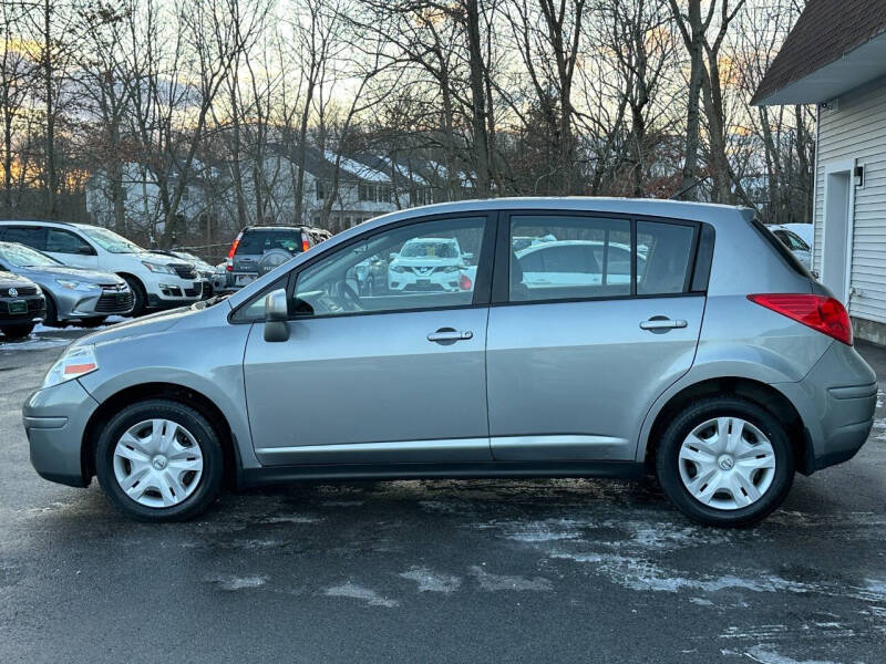 2011 Nissan Versa 1.8 S