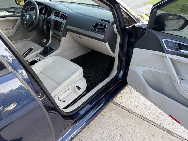 2015 Volkswagen Golf TDI S