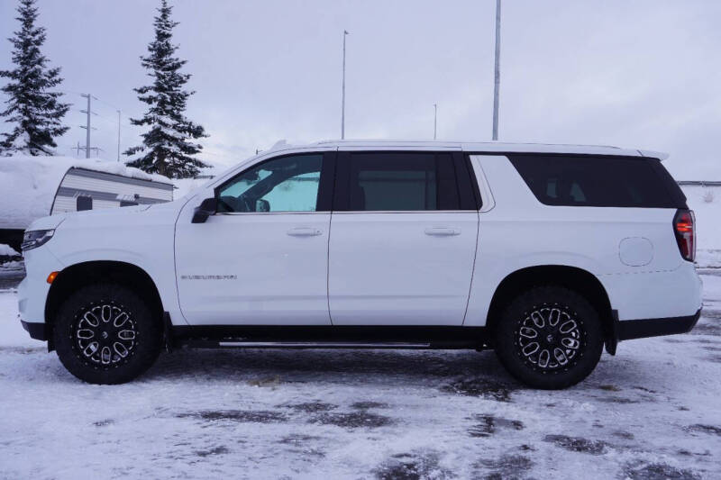 Used 2021 Chevrolet Suburban LT with VIN 1GNSKCKD1MR445134 for sale in Anchorage, AK