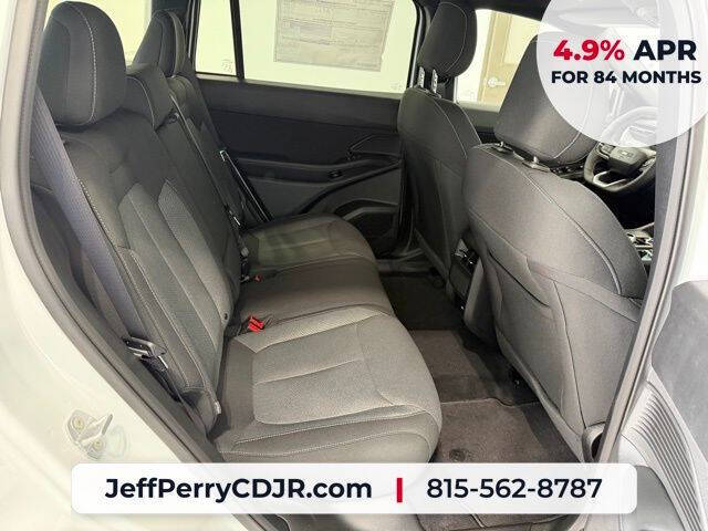 2026 Jeep Cherokee Laredo