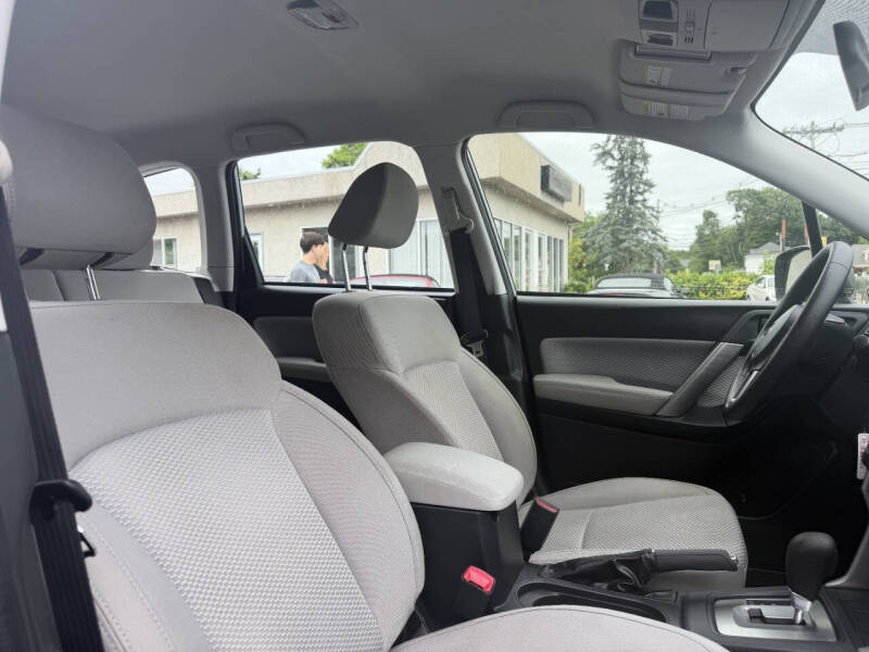 2017 Subaru Forester 2.5i