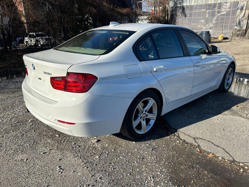 2015 BMW 3 Series 328i photo 7