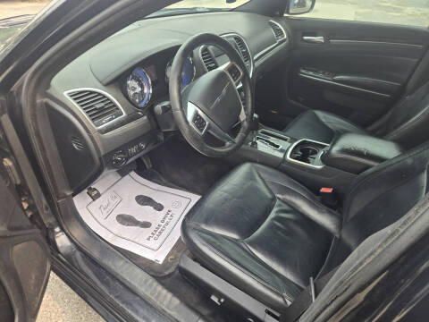 2011 Chrysler 300 Limited