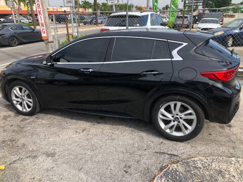 2018 Infiniti QX30 Luxury