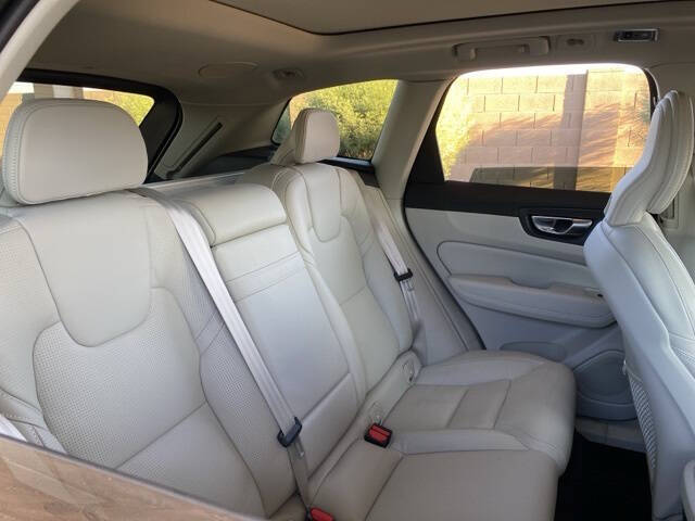 2021 Volvo XC60 T6 Inscription