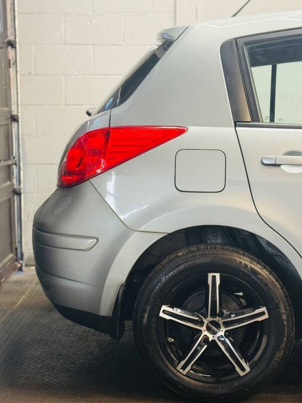 2010 Nissan Versa 1.8 S