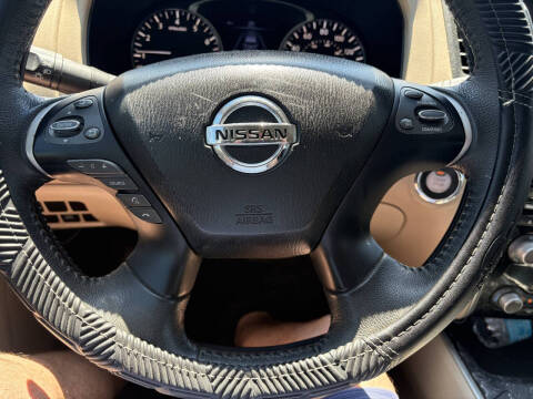 2016 Nissan Pathfinder SV