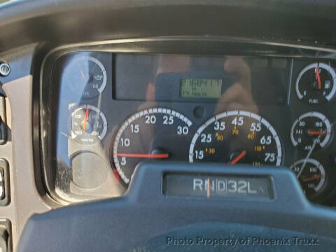 2007 Freightliner M2 106