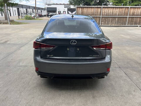 2017 Lexus IS 200t